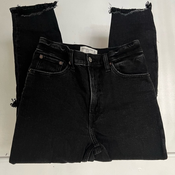 Abercrombie & Fitch Denim - abercrombie & fitch | the mom high rise
